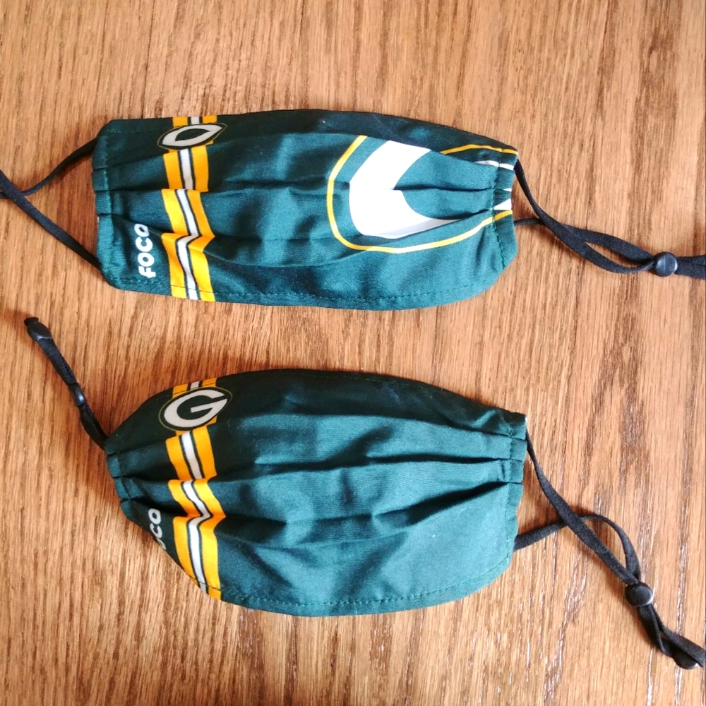 Kids Green Bay Packers reusable face masks by Foco, NWOT